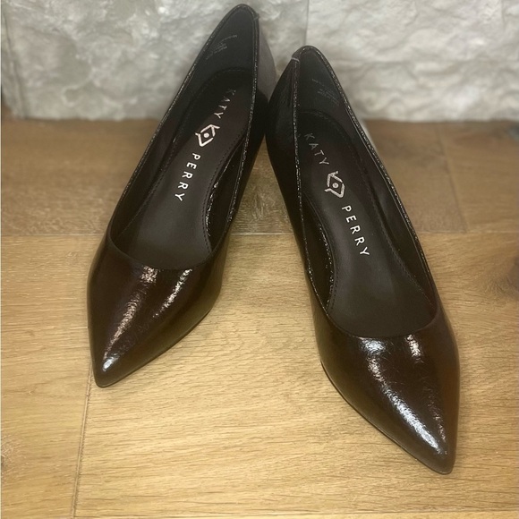 KATY PERRY COLLECTION The Golden Pump is sleek simple sophisticated SIZE 5.5 NWT - Picture 8 of 9